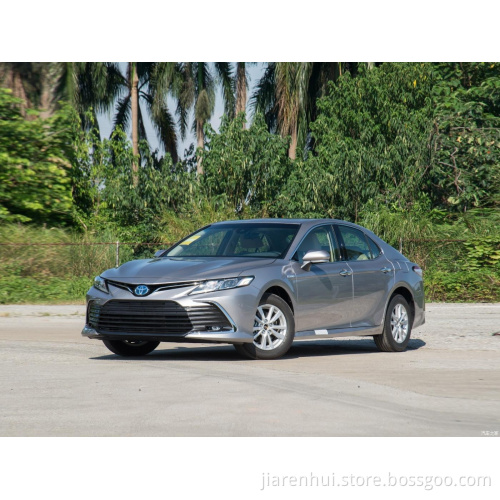 2022 Toyata Camry E-CVT 2.5He Elite Plus Edition Ottima scelta per la famiglia